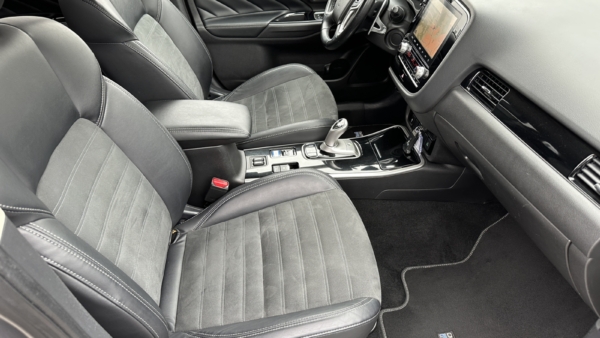 Mitsubishi Outlander 2.4 PHEV 4WD 2020 m. Įkraunamas hibridas. 4