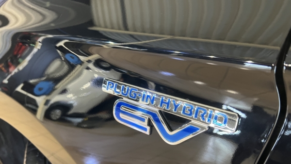 Mitsubishi Outlander 2.4 PHEV 4WD 2021 m. Įkraunamas hibridas. 3