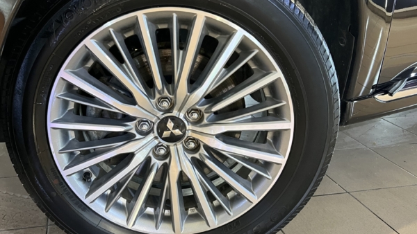 Mitsubishi Outlander 2.4 PHEV 4WD 2021 m. Įkraunamas hibridas. 5