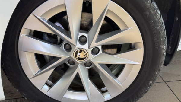 Skoda Octavia 1.5 MHEV Selection 2024 m. 24