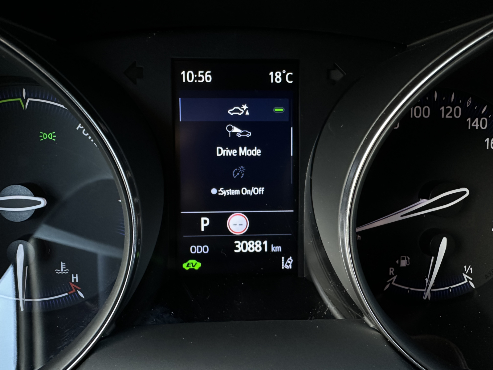 Toyota C-HR 1.8 Hybrid C-LUB 2022m. 10