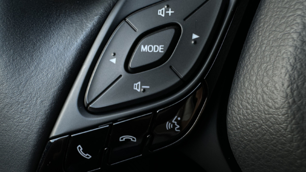Toyota C-HR 1.8 Hybrid C-LUB 2022m. 11