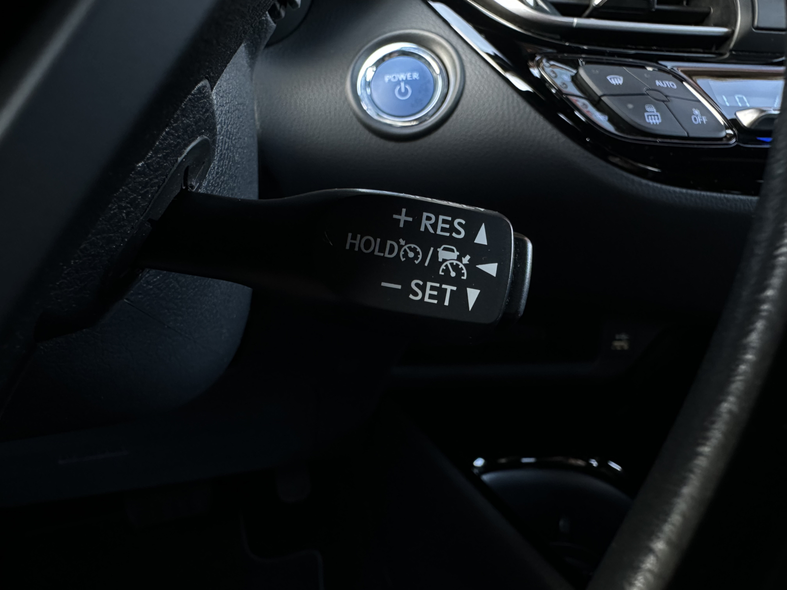 Toyota C-HR 1.8 Hybrid C-LUB 2022m. 15