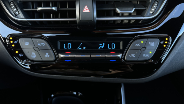 Toyota C-HR 1.8 Hybrid C-LUB 2022m. 21