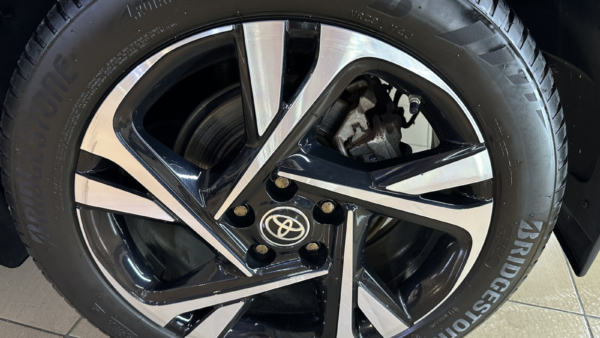 Toyota C-HR 1.8 Hybrid C-LUB 2022m. 29