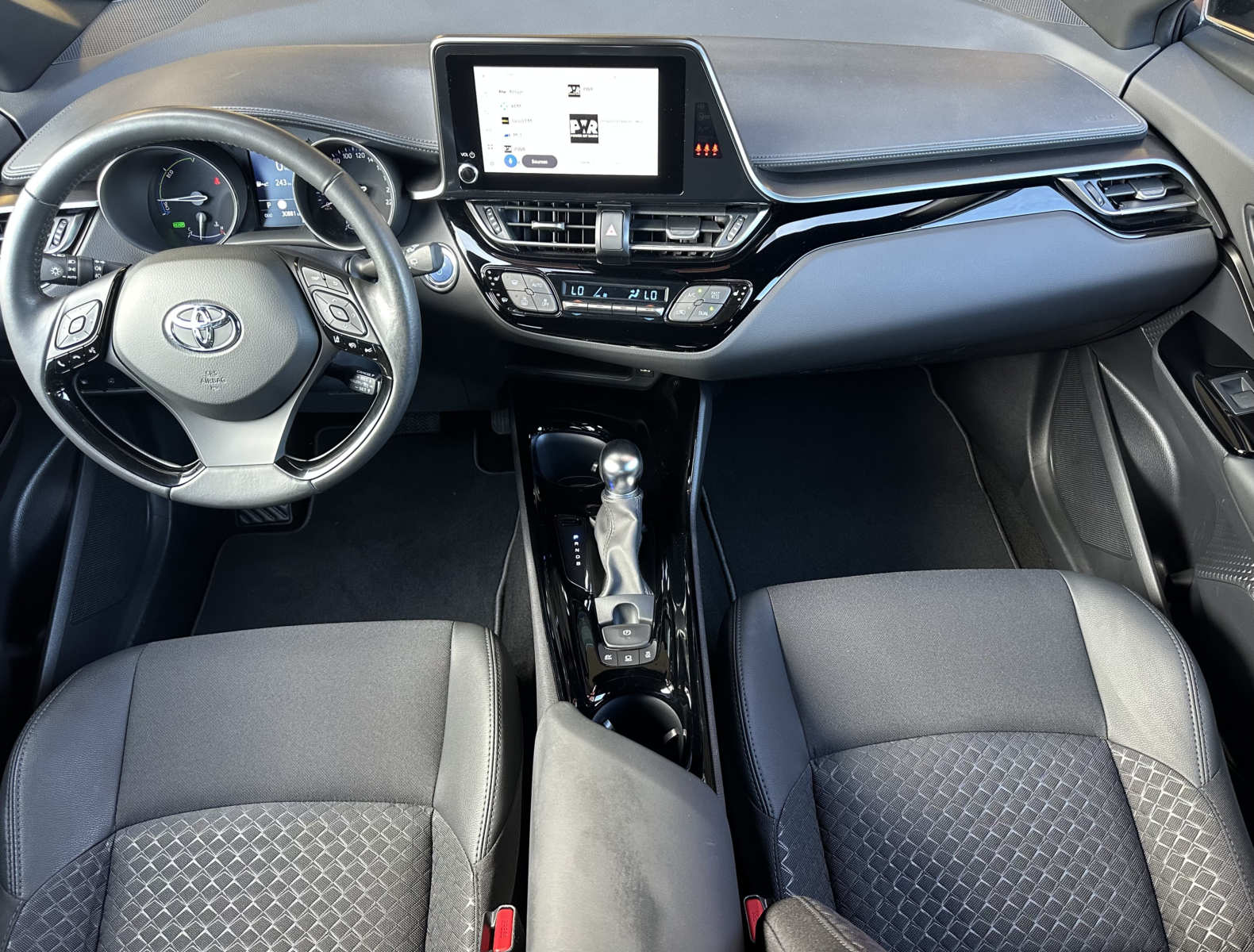Toyota C-HR 1.8 Hybrid C-LUB 2022m. 3