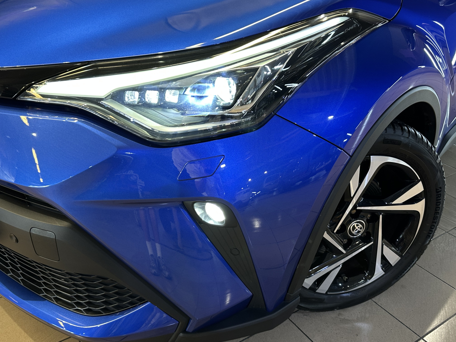 Toyota C-HR 1.8 Hybrid C-LUB 2022m. 30