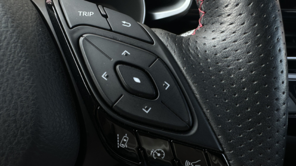 Toyota C-HR 1.8 Hybrid GR Sport 2023m. 11