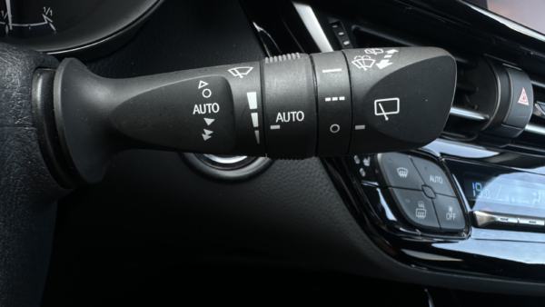 Toyota C-HR 1.8 Hybrid GR Sport 2023m. 13