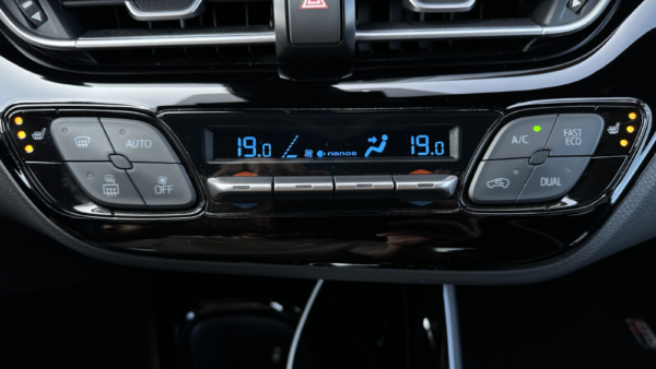 Toyota C-HR 1.8 Hybrid GR Sport 2023m. 19