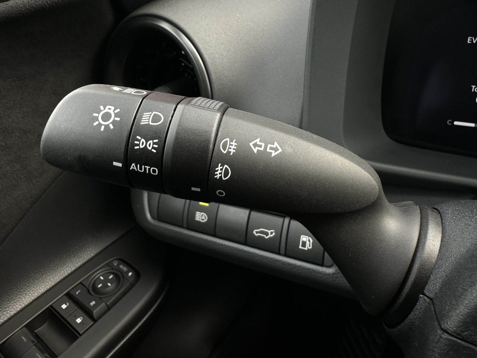 Toyota C-HR AWD-i 2.0 Hybrid GR Sport 2024 m. 17