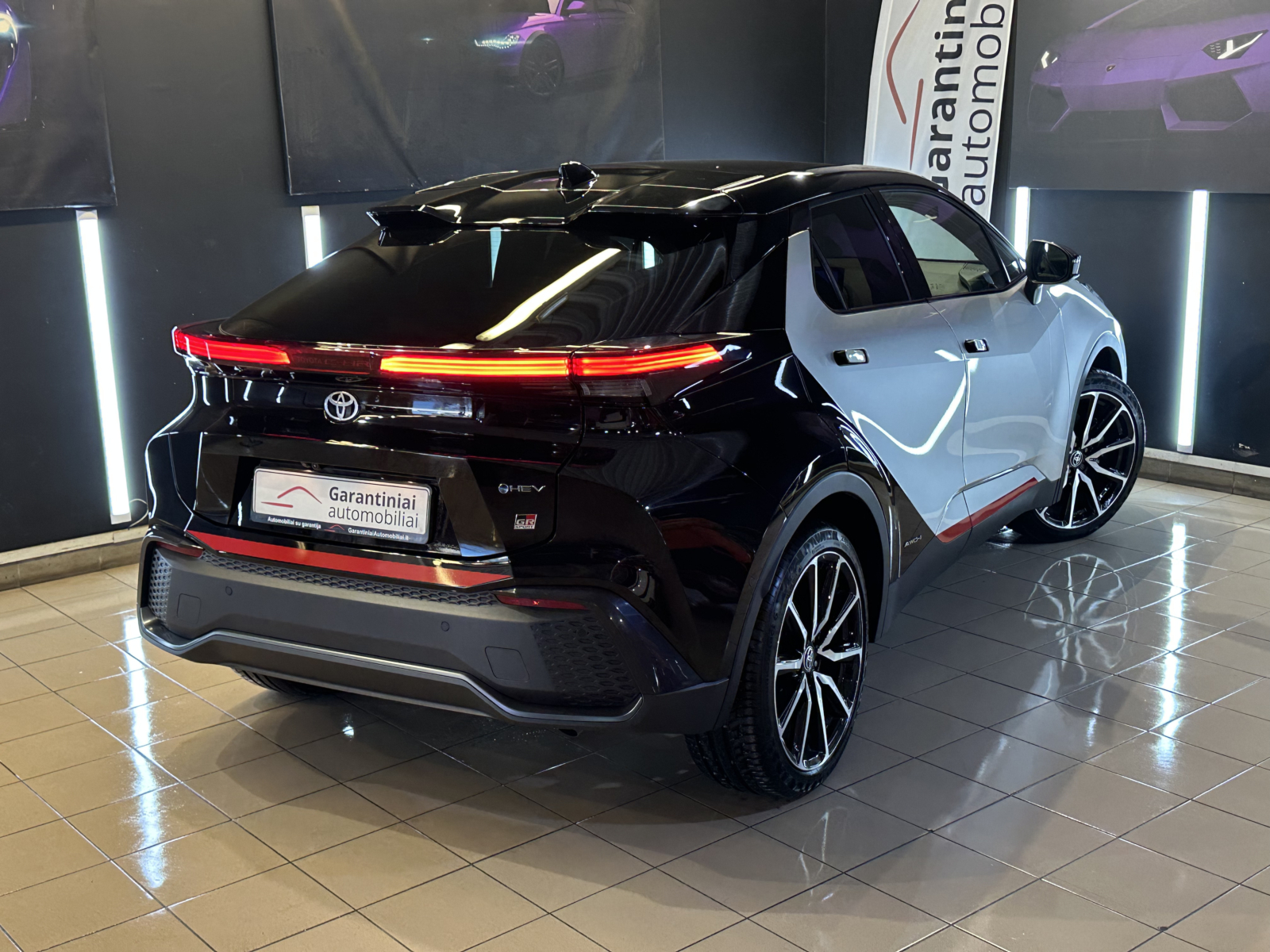 Toyota C-HR AWD-i 2.0 Hybrid GR Sport 2024 m. 2