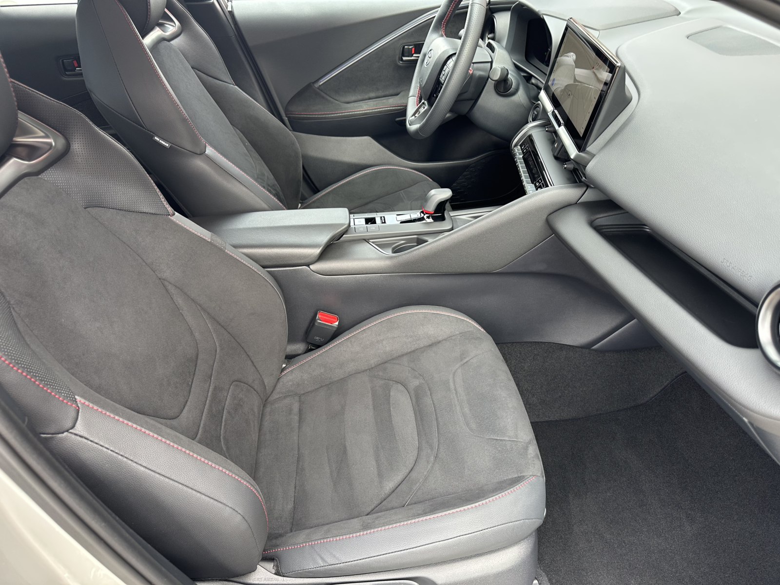 Toyota C-HR AWD-i 2.0 Hybrid GR Sport 2024 m. 3