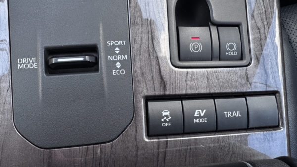 Toyota Highlander 2.5 Hybrid Executive AWD-i 2022 m. 7 vietos 31