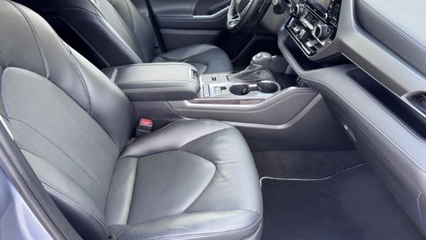 Toyota Highlander 2.5 Hybrid Executive AWD-i 2022 m. 7 vietos 9