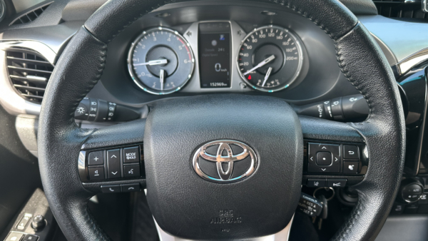 Toyota Hilux 2,8 AT Active + Cover paketas 2023 m. 9
