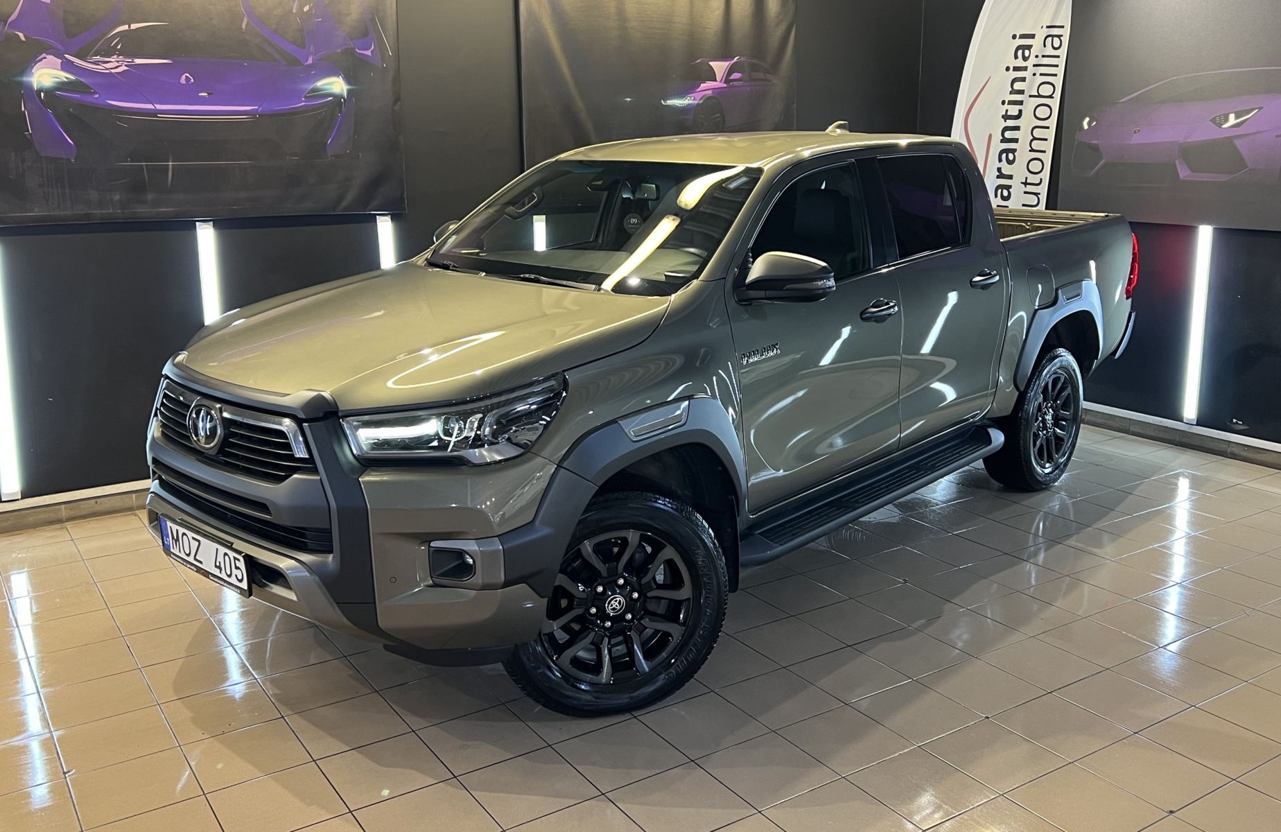 Toyota Hilux 2,8 AT Invicible 2023 m. 1