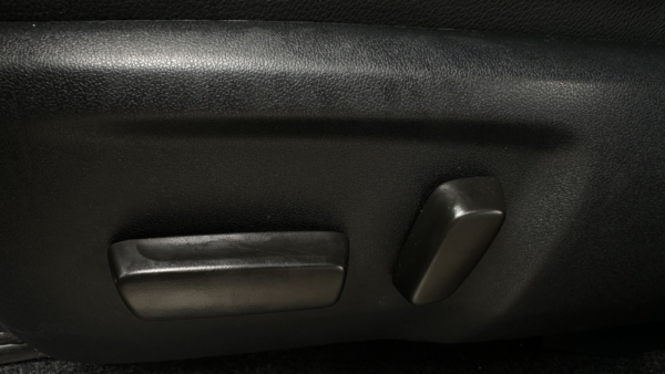 Toyota Hilux 2,8 AT Invicible 2023 m. 24