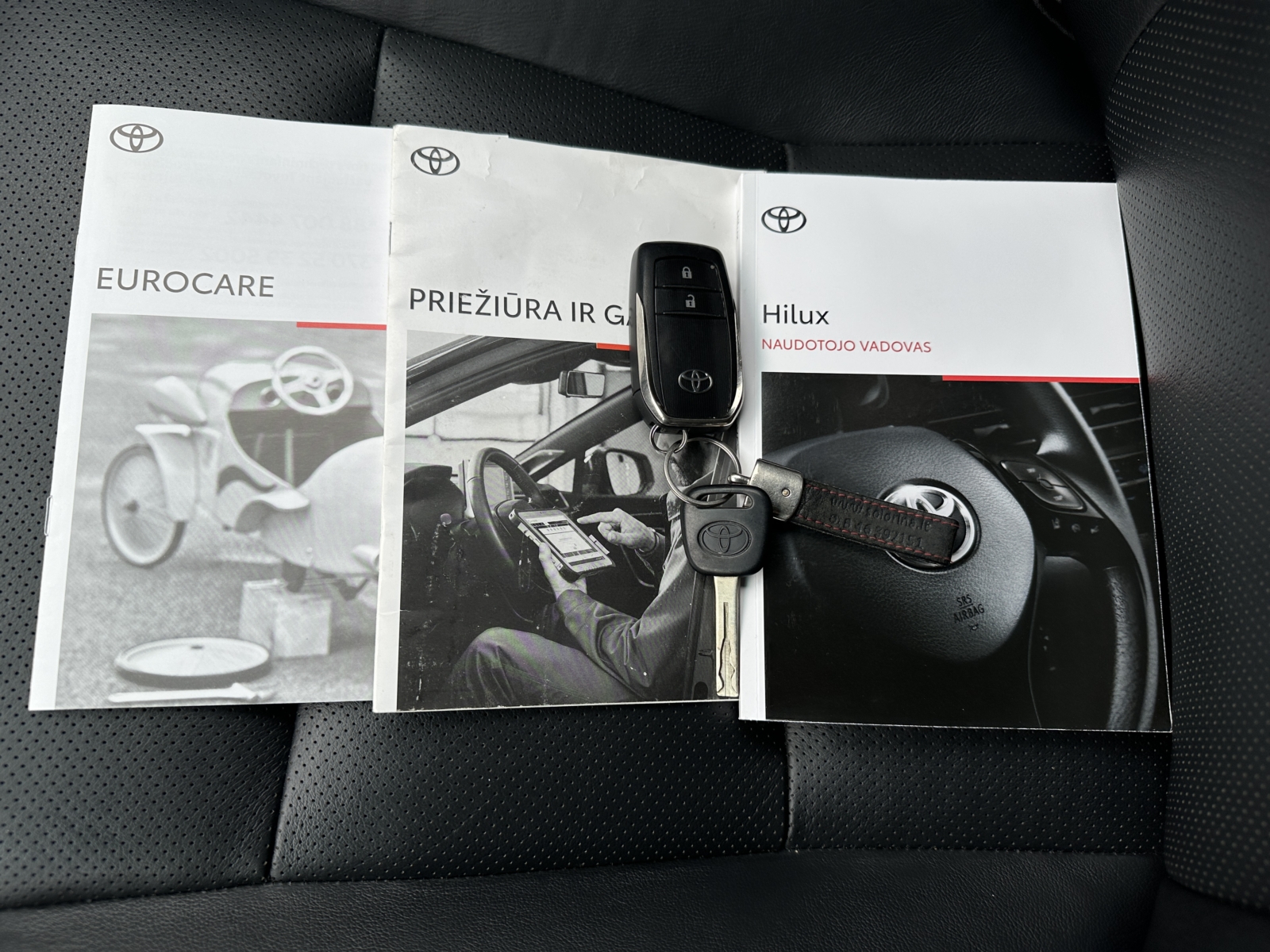 Toyota Hilux 2,8 AT Invicible 2023 m. 29