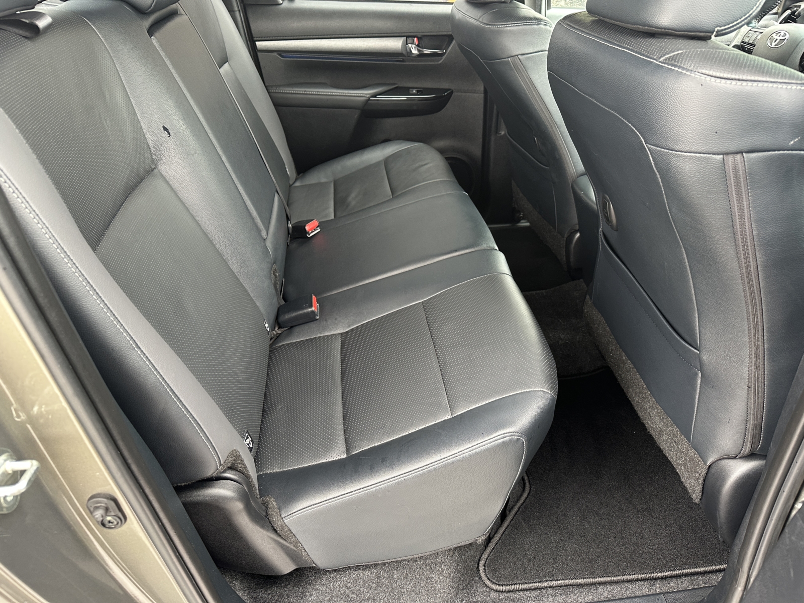 Toyota Hilux 2,8 AT Invicible 2023 m. 5