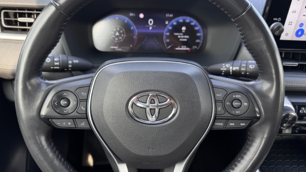 Toyota RAV4 2.0 Luxury + Comfort paketas 2023 m. 10