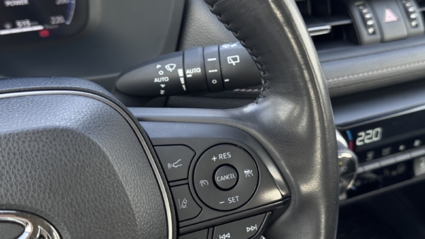 Toyota RAV4 2.0 Luxury + Comfort paketas 2023 m. 16