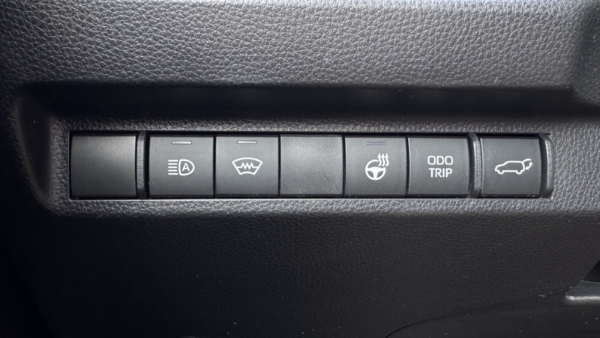 Toyota RAV4 2.0 Luxury + Comfort paketas 2023 m. 26