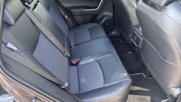 Toyota RAV4 2.5 Hybrid Style 2019 m. 8