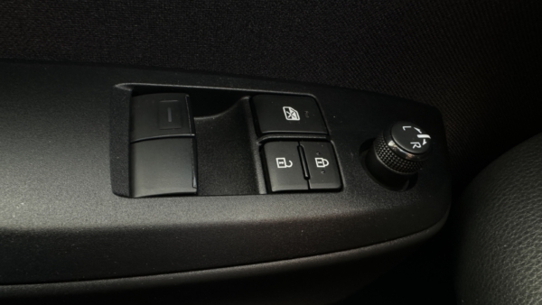 Toyota Yaris 1.5 Hybrid Active 2023 m. 19