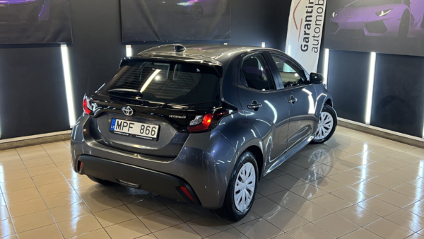 Toyota Yaris 1.5 Hybrid Active 2023 m. 2