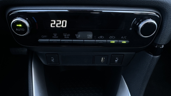 Toyota Yaris 1.5 Hybrid Active 2023 m. 20