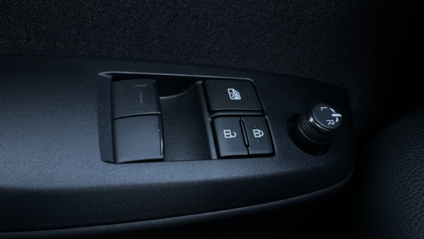 Toyota Yaris 1.5 Hybrid Active 2023 m. 24