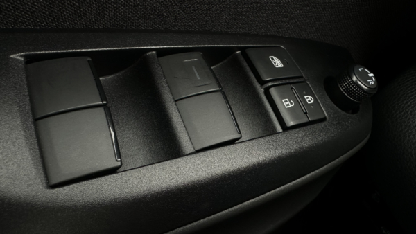 Toyota Yaris Cross 1.5 Hybrid Active 2025 m. 27