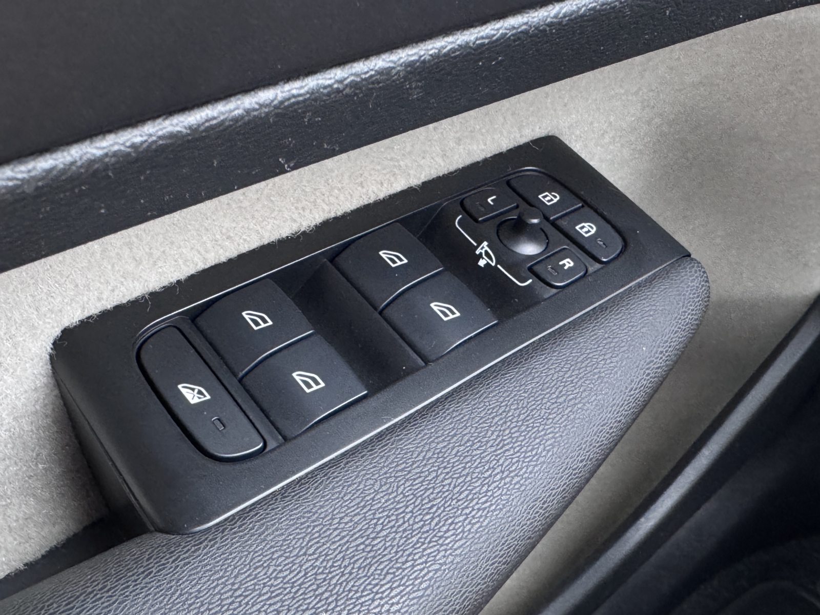 Volvo XC40 1,5 Plug-in Momentum 2020 m. Įkraunamas hibridas 26
