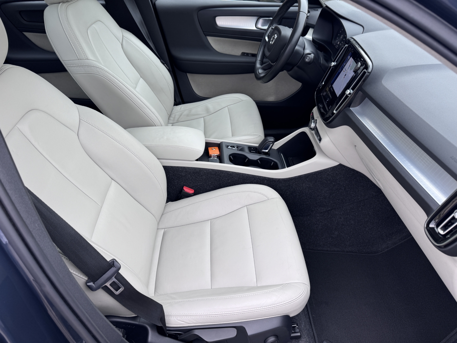 Volvo XC40 1,5 Plug-in Momentum 2020 m. Įkraunamas hibridas 9