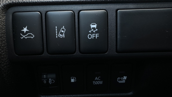 Mitsubishi Eclipse Cross 2,4 PHEV 4WD 2023 m. Įkraunamas hibridas. 23