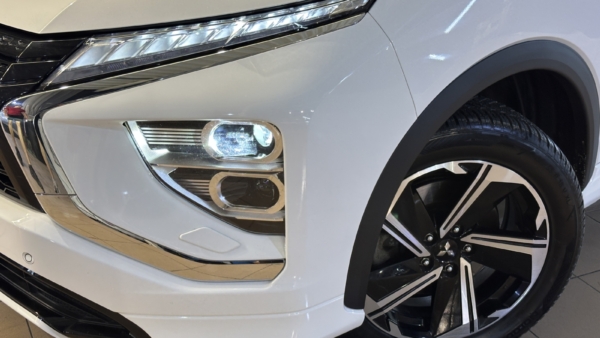 Mitsubishi Eclipse Cross 2,4 PHEV 4WD 2023 m. Įkraunamas hibridas. 32