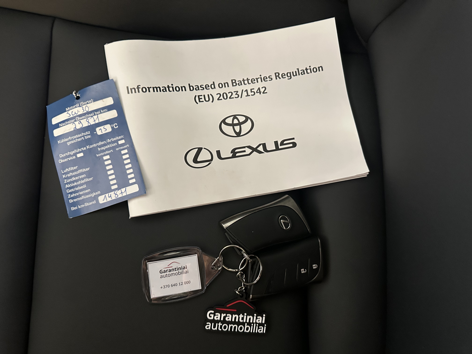 Lexus UX 300h 2.0 F-Sport Design 2025 m. 31