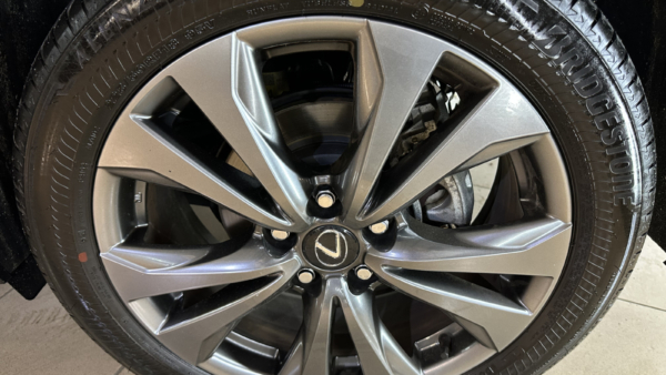 Lexus UX 300h 2.0 F-Sport Design 2025 m. 29