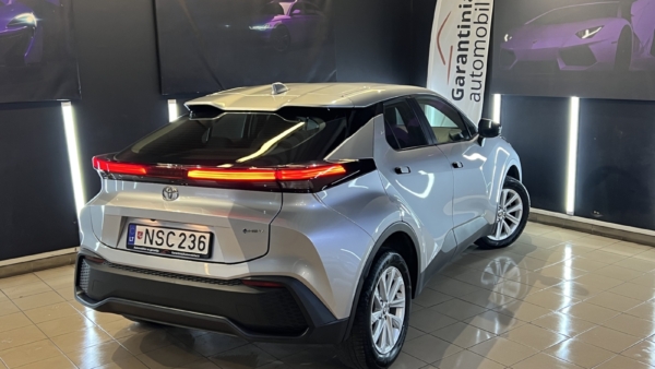 Toyota C-HR 1,8 Hybrid Active 2026 m. 2