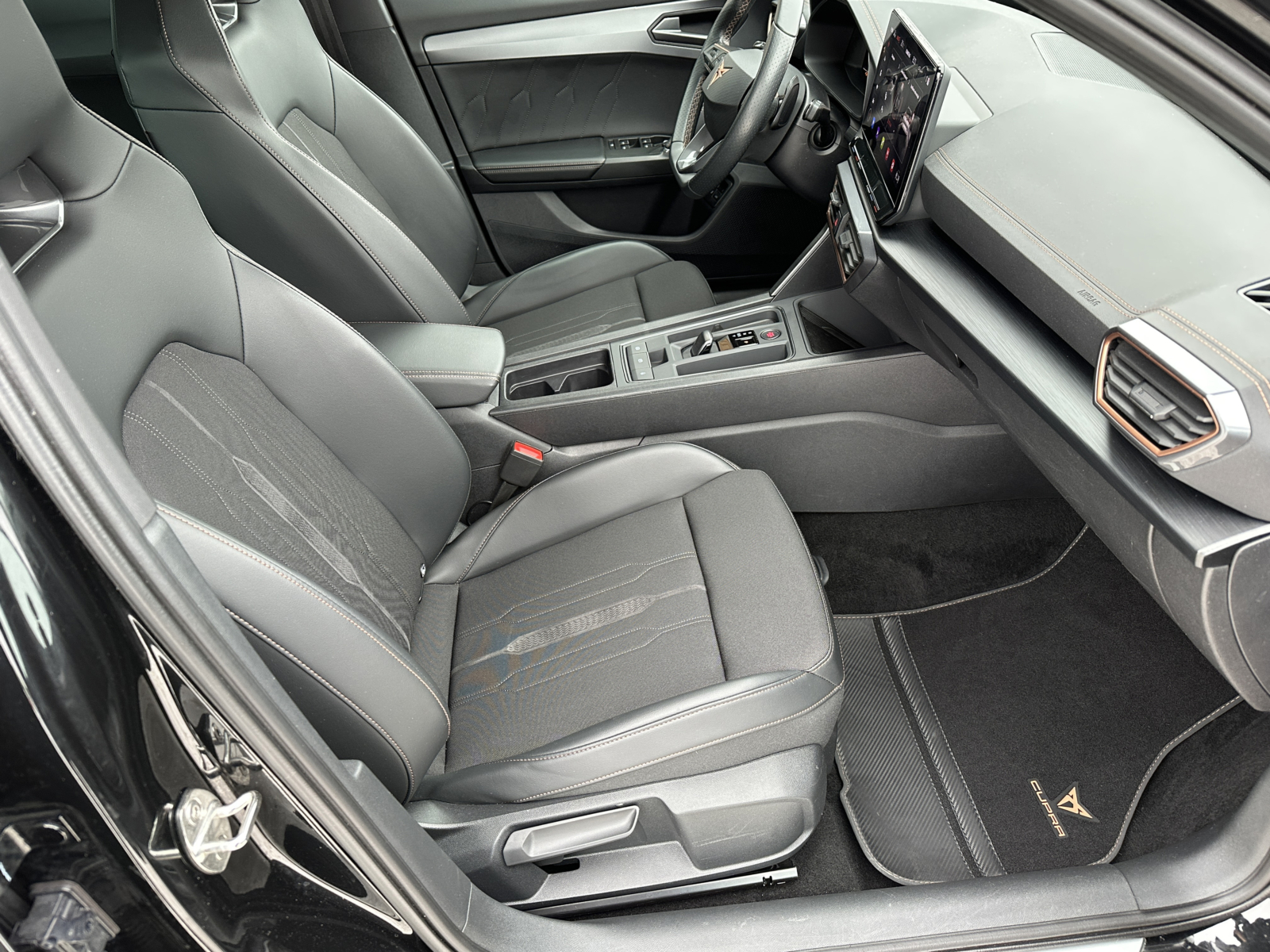 Cupra Formentor VZ 1.4 e-Hybrid 2023 m. Įkraunamas hibridas. 4