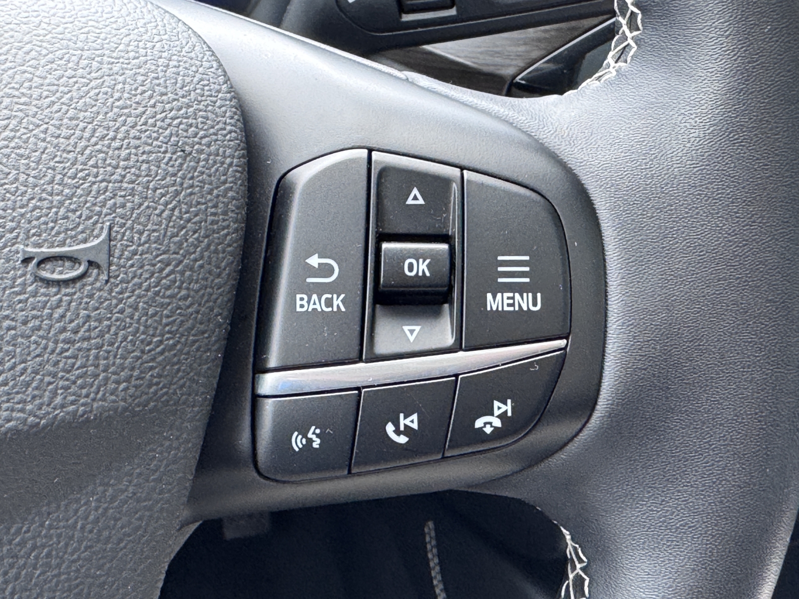 Ford Kuga 2.5 Plug-in Hybrid Vignale 2022 m. Įkraunamas hibridas 23