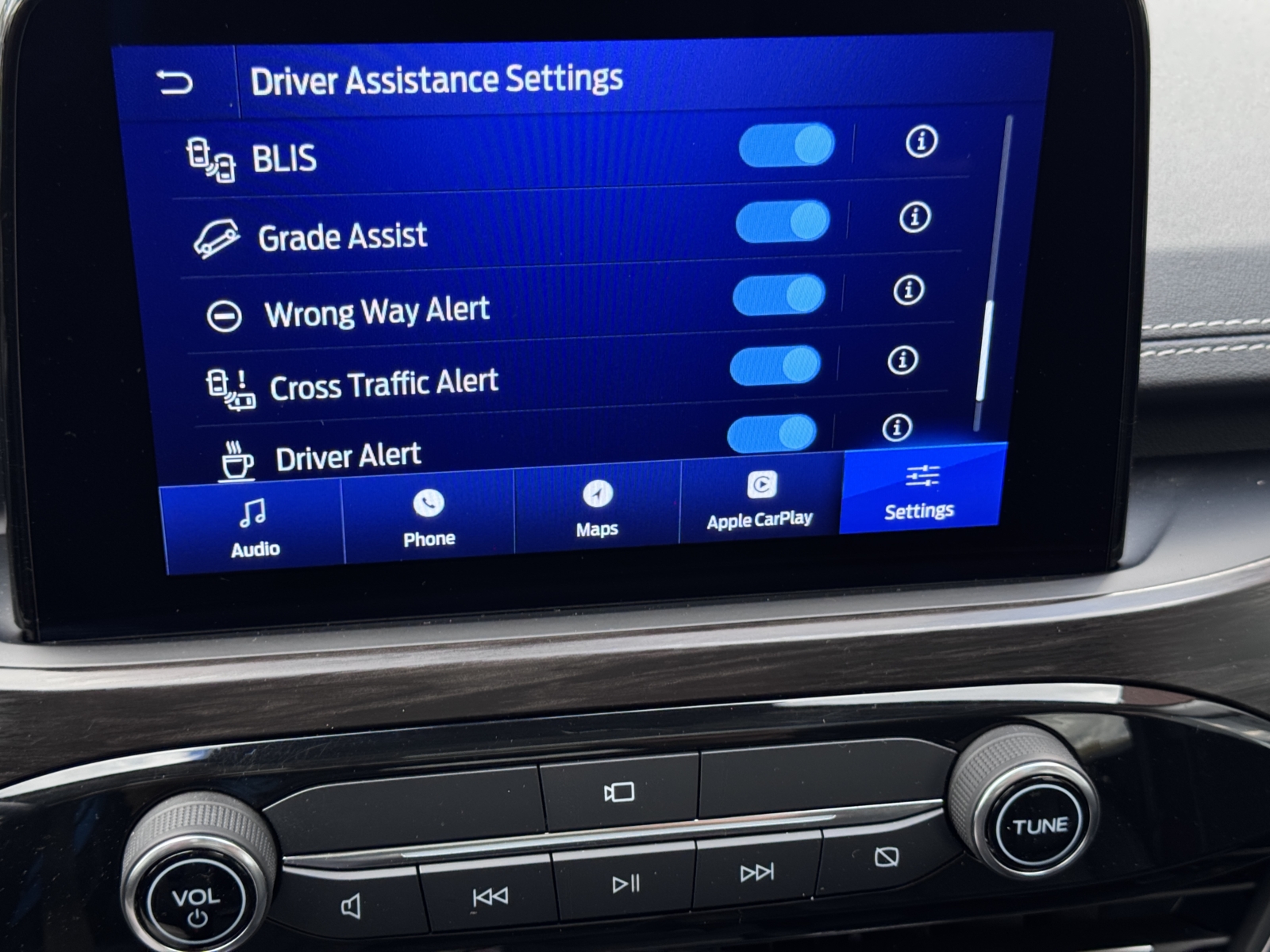 Ford Kuga 2.5 Plug-in Hybrid Vignale 2022 m. Įkraunamas hibridas 31