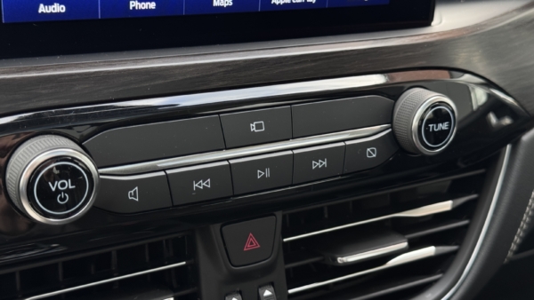 Ford Kuga 2.5 Plug-in Hybrid Vignale 2022 m. Įkraunamas hibridas 34