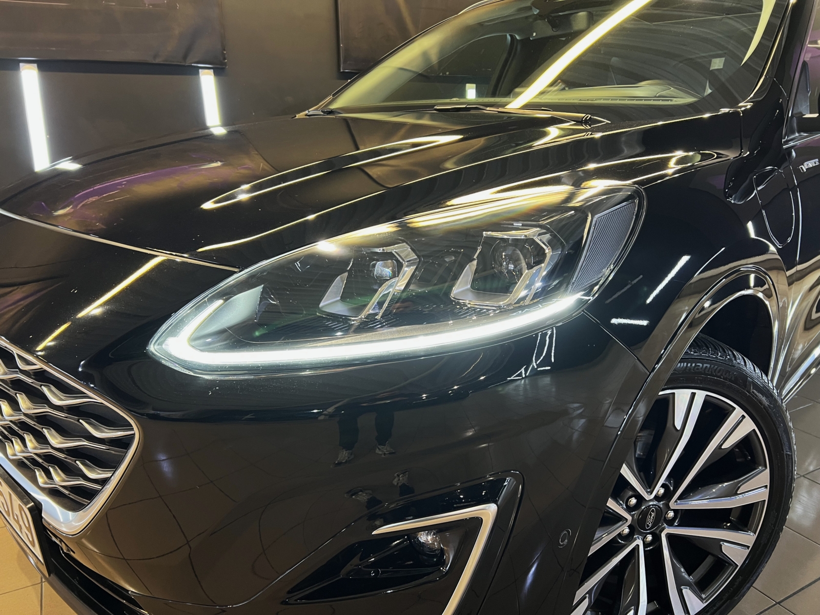 Ford Kuga 2.5 Plug-in Hybrid Vignale 2022 m. Įkraunamas hibridas 4