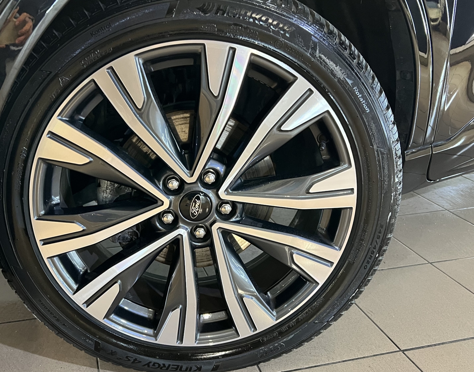 Ford Kuga 2.5 Plug-in Hybrid Vignale 2022 m. Įkraunamas hibridas 6