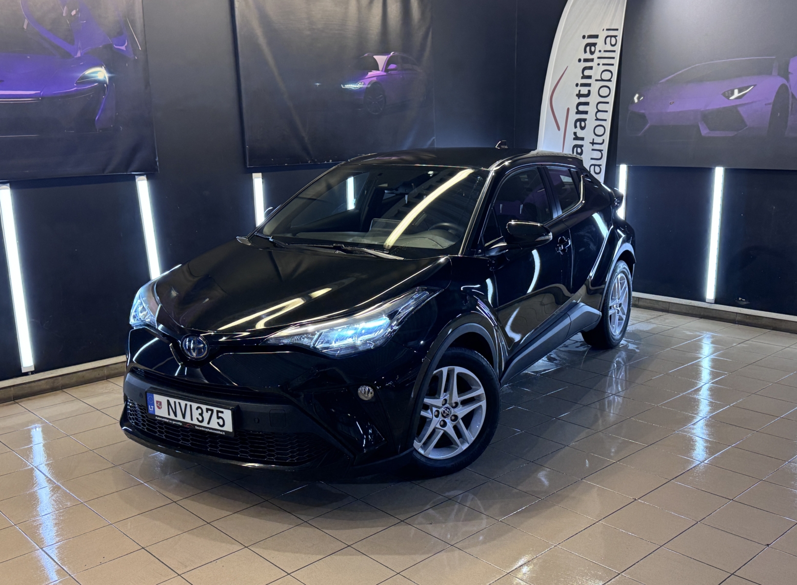 Toyota C-HR 1.8 Hybrid Dynamic 2023 m. 1