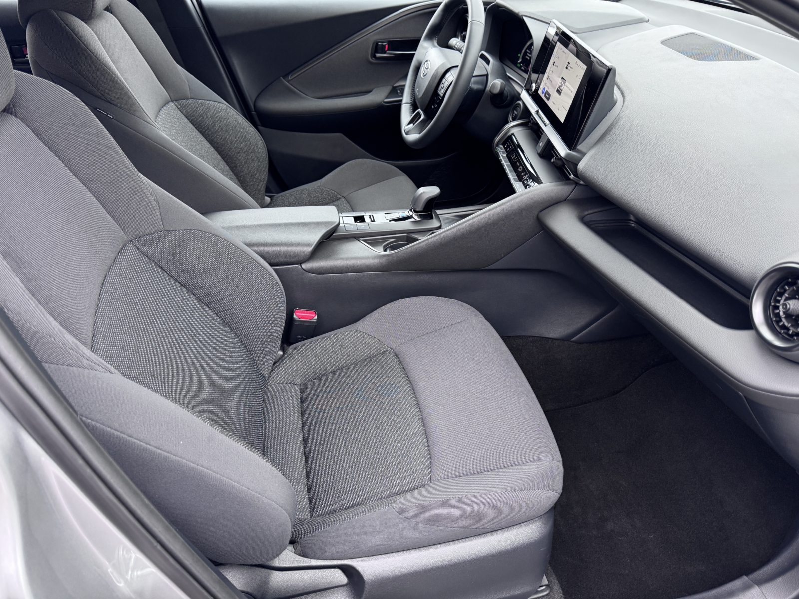 Toyota C-HR 1,8 Hybrid Active 2026 m. 8