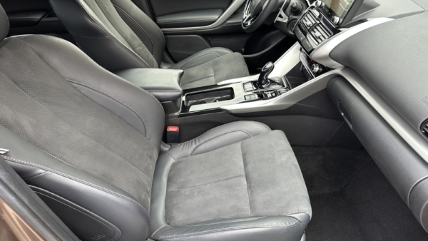 Mitsubishi Eclipse Cross 2,4 PHEV 4WD 2022 m. Įkraunamas hibridas 4