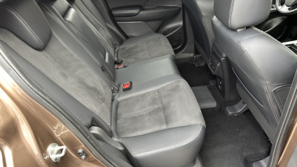 Mitsubishi Eclipse Cross 2,4 PHEV 4WD 2022 m. Įkraunamas hibridas 5